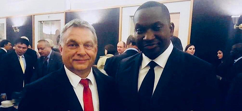 Abdoulaye Fatim Dieng avec le Président de l’Union Européenne Viktor Orbán